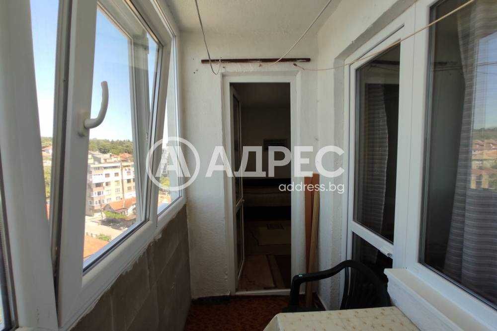 Многостаен апартамент в центъра на гр. Разград