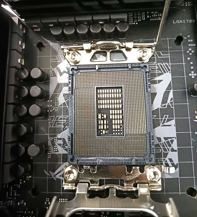 Placa de baza ASUS ROG STRIX B660-G GAMING WIFI socket 1700/DDR5