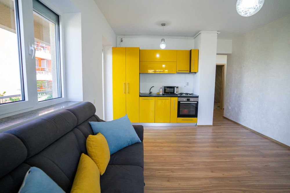 Apartament 2 camere la mare Mamaia cu loc de parcare inclus