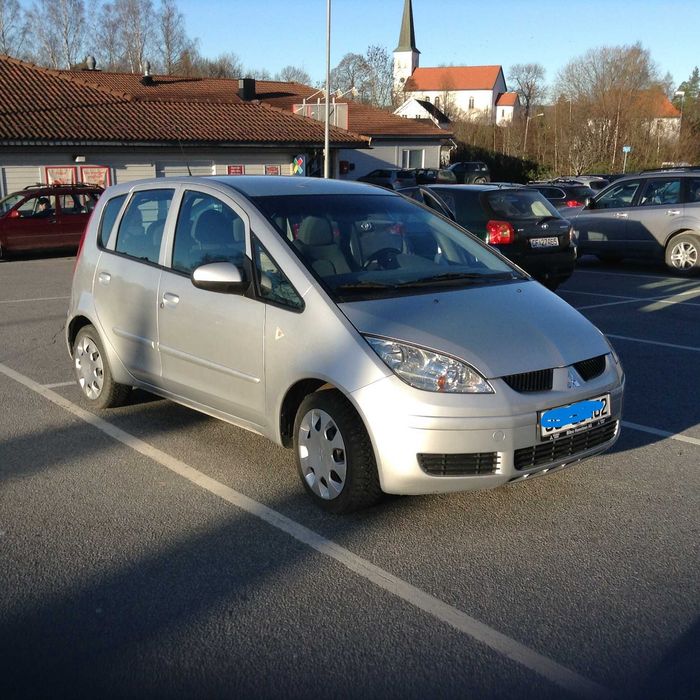 MITSUBISHI COLT 2005 отлично техническо състояние. Колата е в гараж. 83000 km.