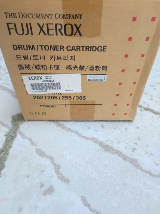 Тонер картридж новый в упаковке