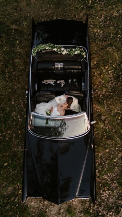 Masina Retro pentru Evenimente Limuzina Cadillac
