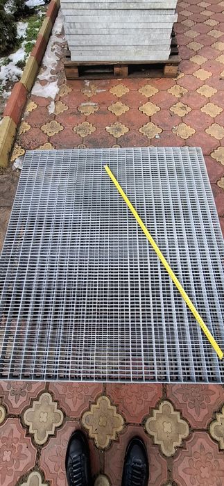 Trepte și grătare galvanizate