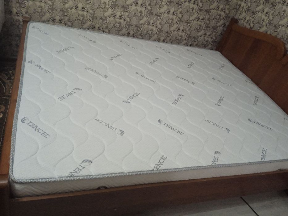 Сотаман Продам кровать.
