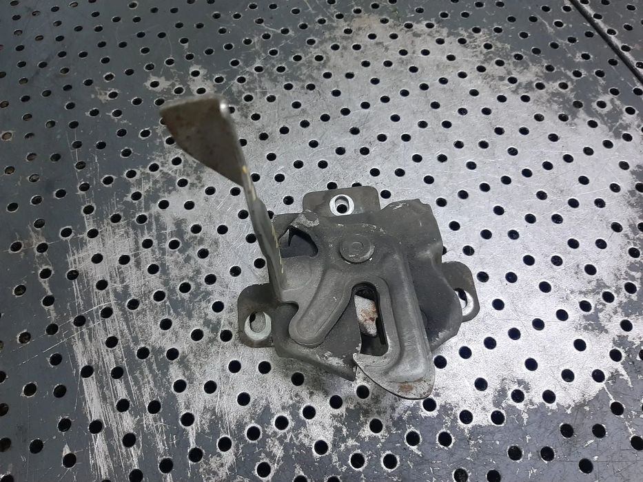 broasca capota suzuki splash opel agila b 2009