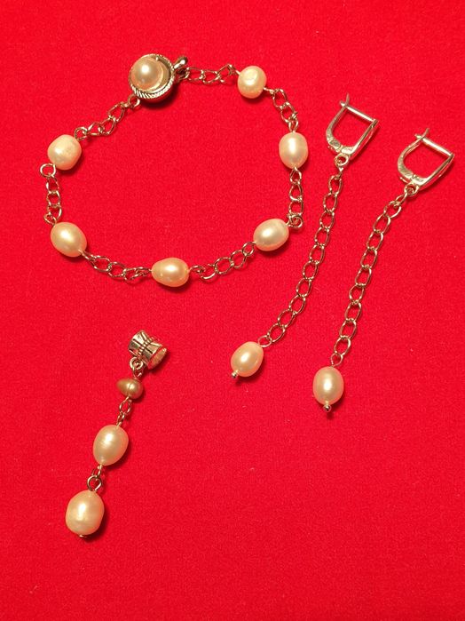 Серьги и браслеты с жемчугом