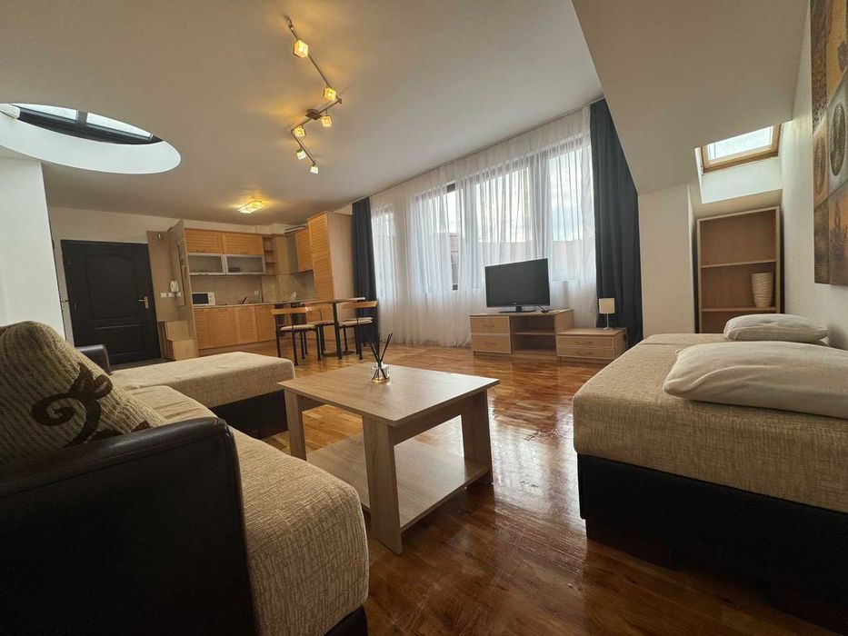 Дава се под наем Двустаен апартамент в Варна, Център - 65 кв.м за 663 € - Снимка #12