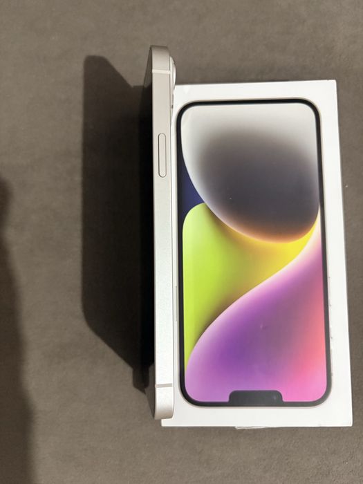 iPhone 14 Plus в идеальном состоянии