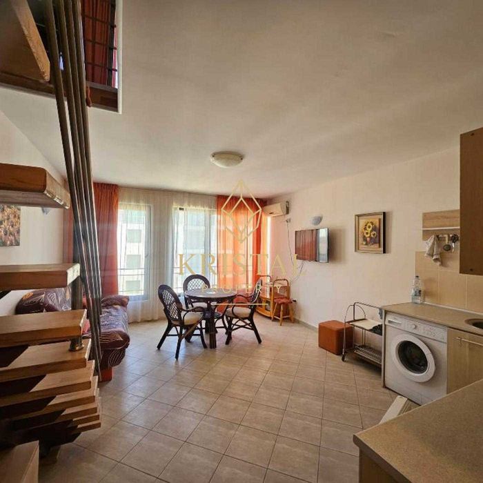 Продава се Двустаен апартамент в к.к. Слънчев бряг - 67 кв.м за 1180 €/кв.м - Снимка #3