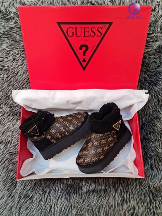 Ugg-uri diferite modele