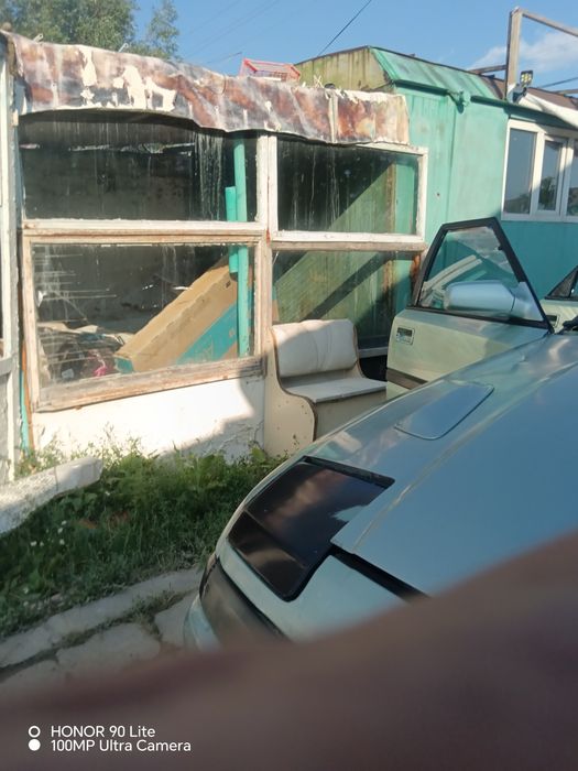 Продам живую Мазду 323 классика
