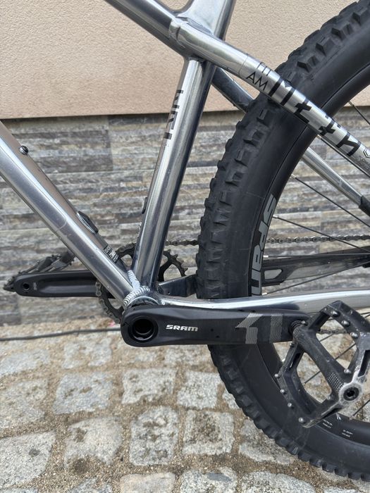 Боен твърдак COMMENCAL META HT AM размер: 27.5/42см