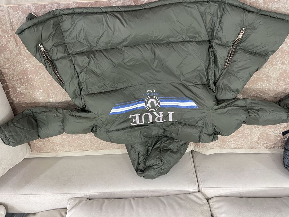 Продам куртку демисезонную