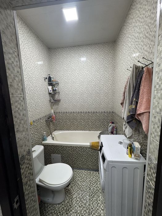 Dom 2 xona srochna sotiladi