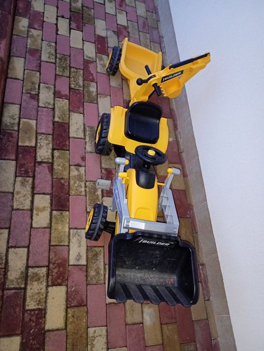 Tractor cu pedale și remorca pentru copii Smoby Builder Max