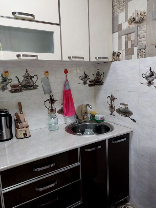 Chilonzor markazida bir xonali kvartira uzoq muddatga arendaga berilad