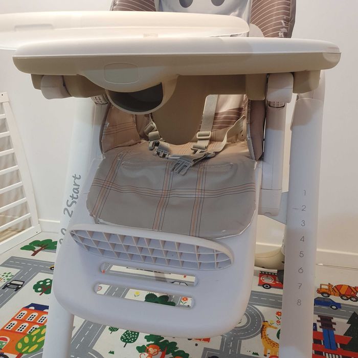 Chicco Polly 2 Start – scaun de masă bebe, reglabil, funcțional