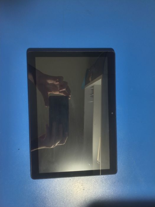 Vând Lenovo Tab M10, Android 10, stare bună, folosită foarte puțin. Fără încărcător. 250 lei negociabil.