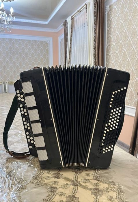 Продаю баян в отличном состояний