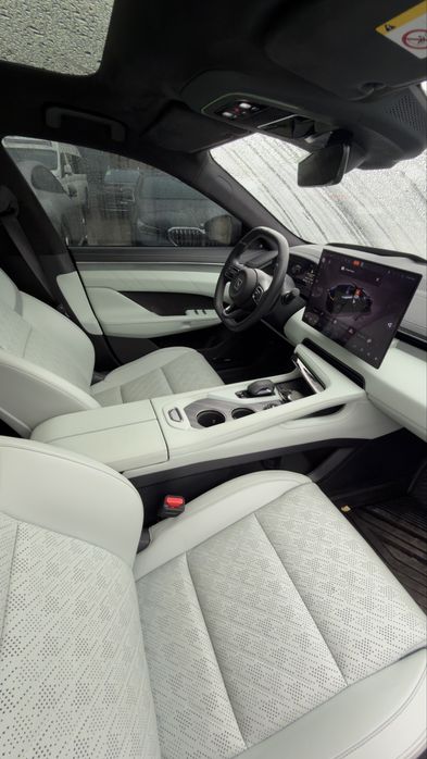 Zeekr 001 Z sport You 2024 Restayling