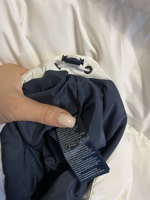 Дамско оригинално яке Tommy Hilfiger размер L