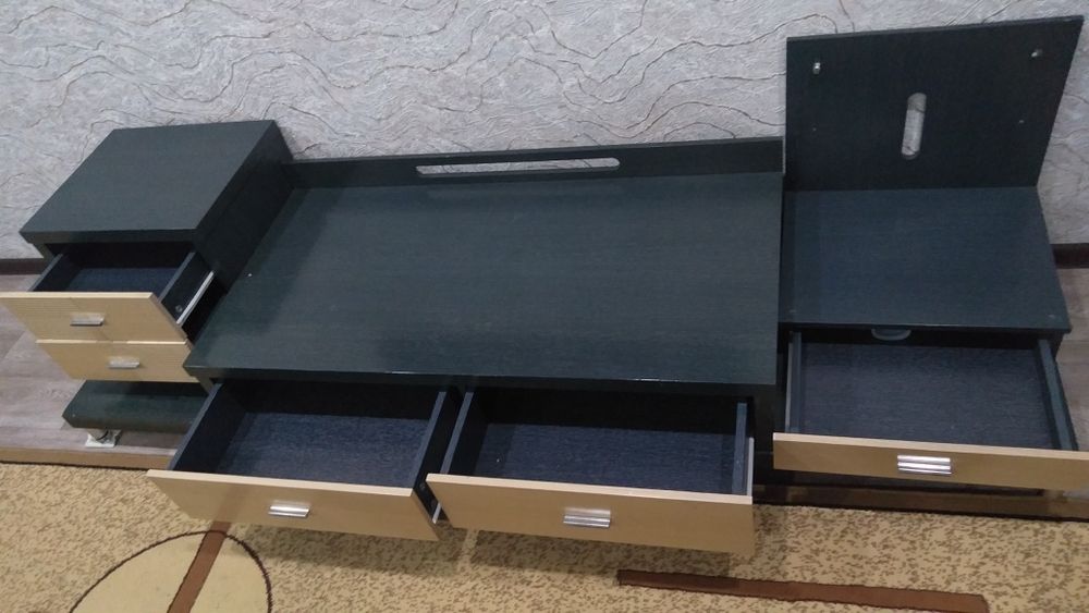 Продам тумбу под телевизор M. Stream