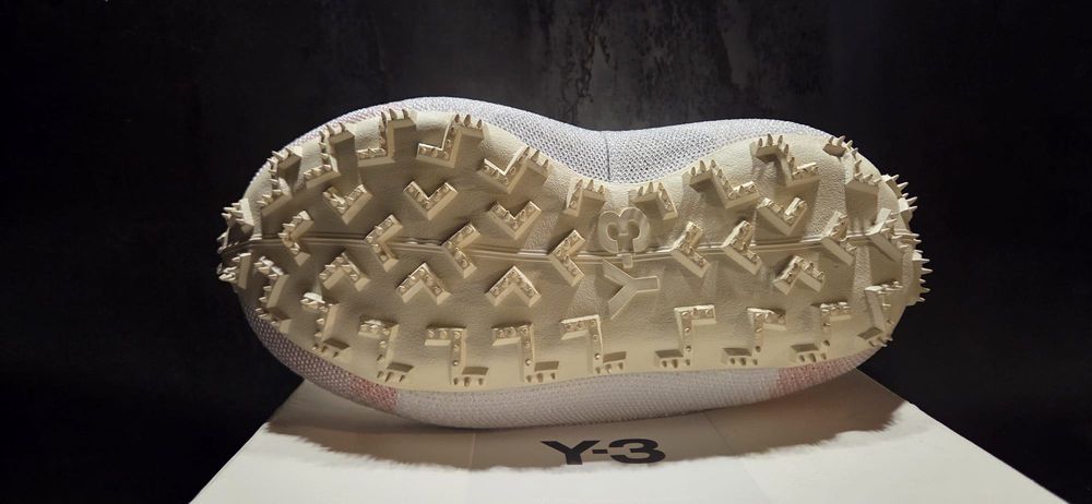 Y-3 Makura Femei