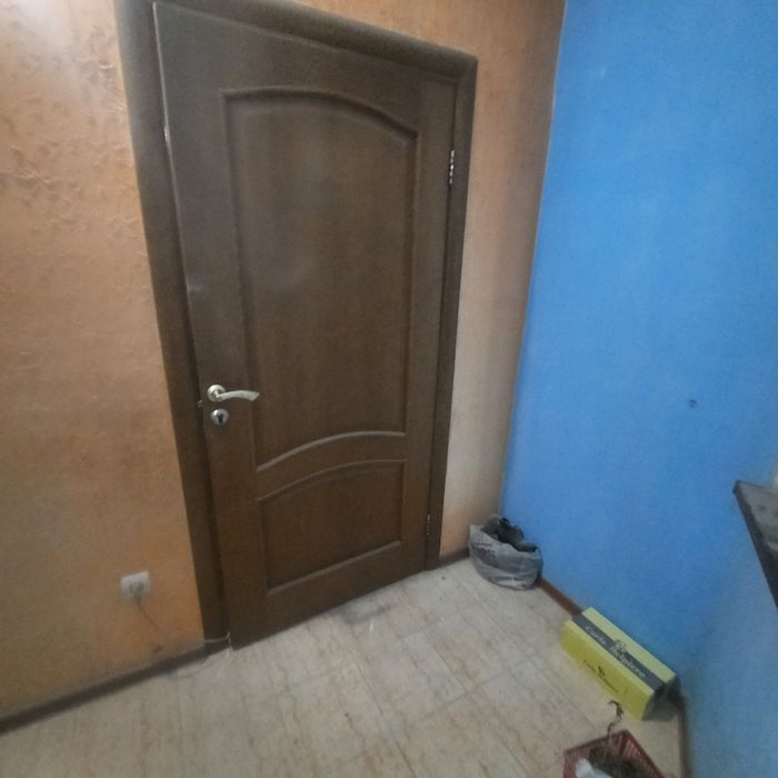 Продам двери  б/у.