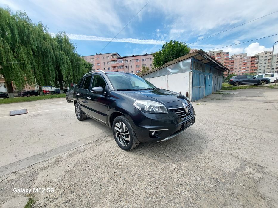 Renault koleos 2.0 dci 4×4 /Initiale Paris.