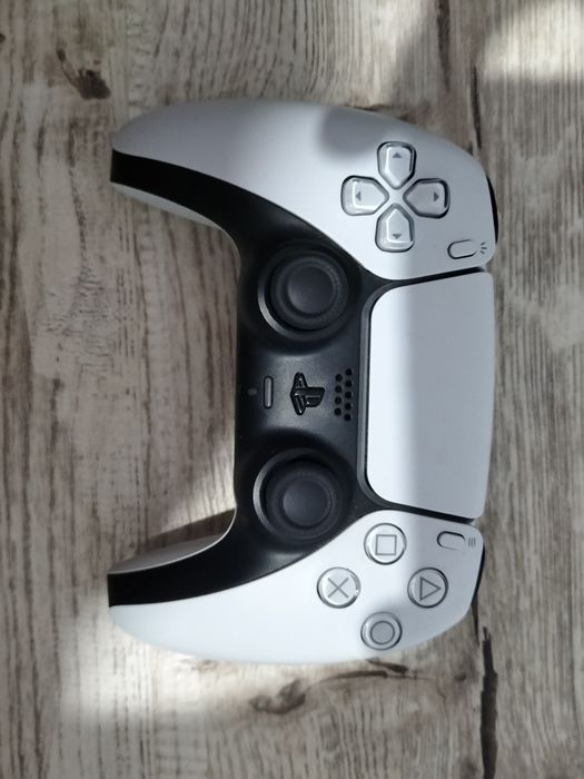 Vând playstation5