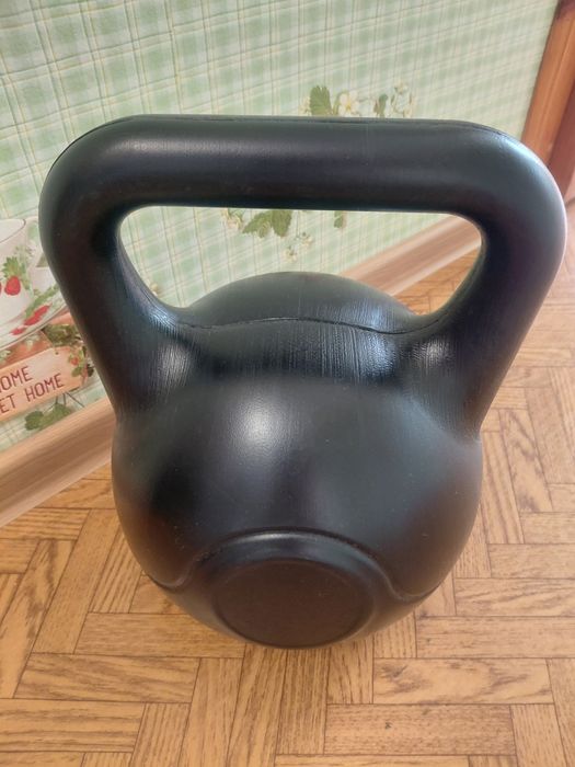 Продам гирю 24 кг