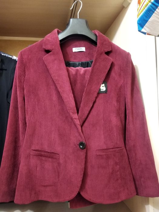 Брючный костюм 44 размер