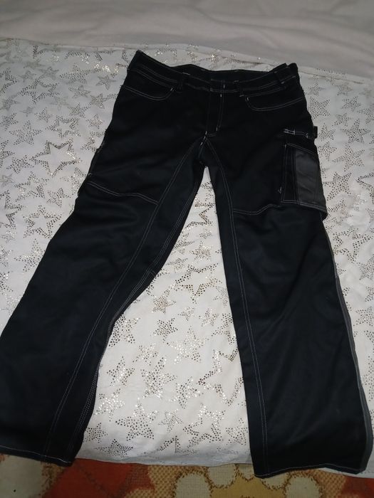 Salopetă pentru munca