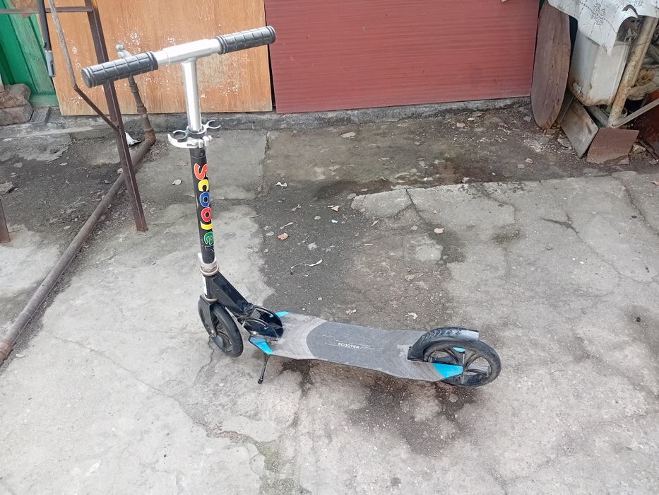 Продам самокат              .
