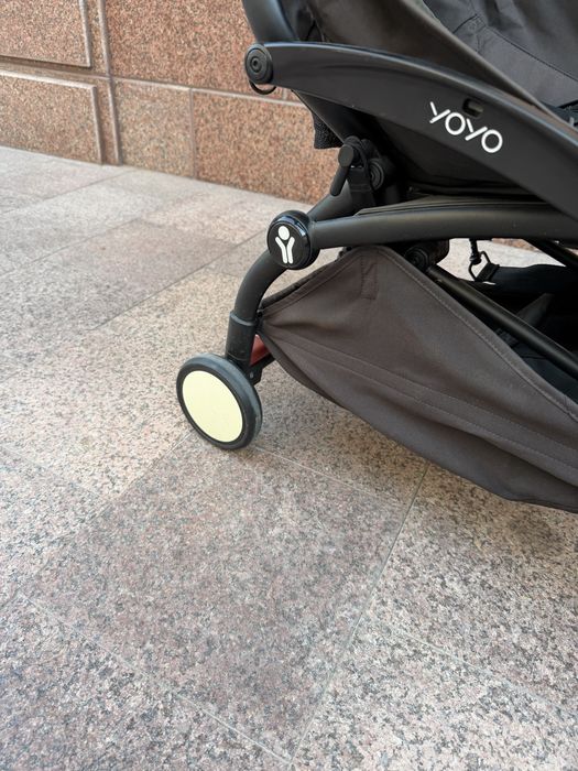 Коляска YOYO в комплекте с аксессуарами
