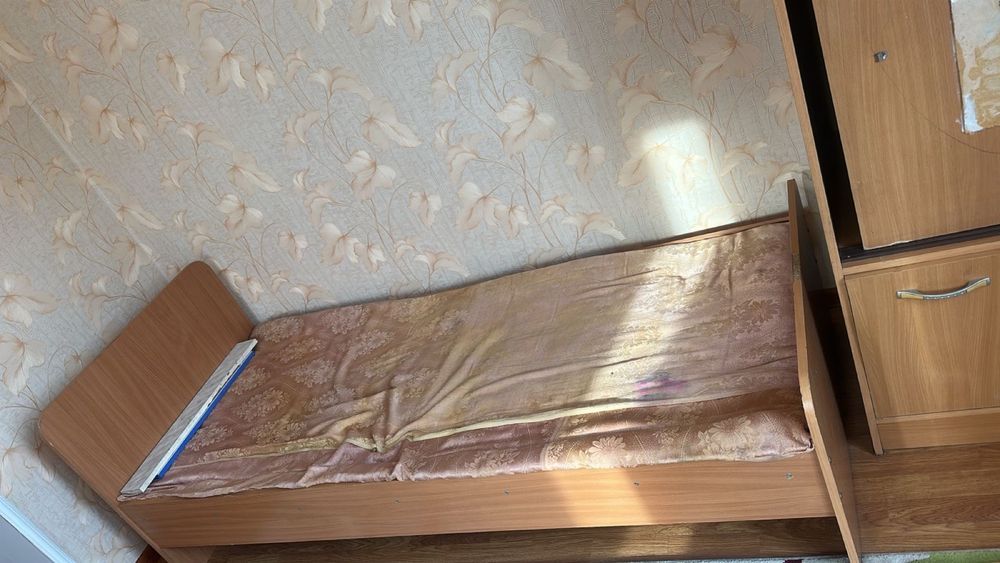 Шифоньер кровать