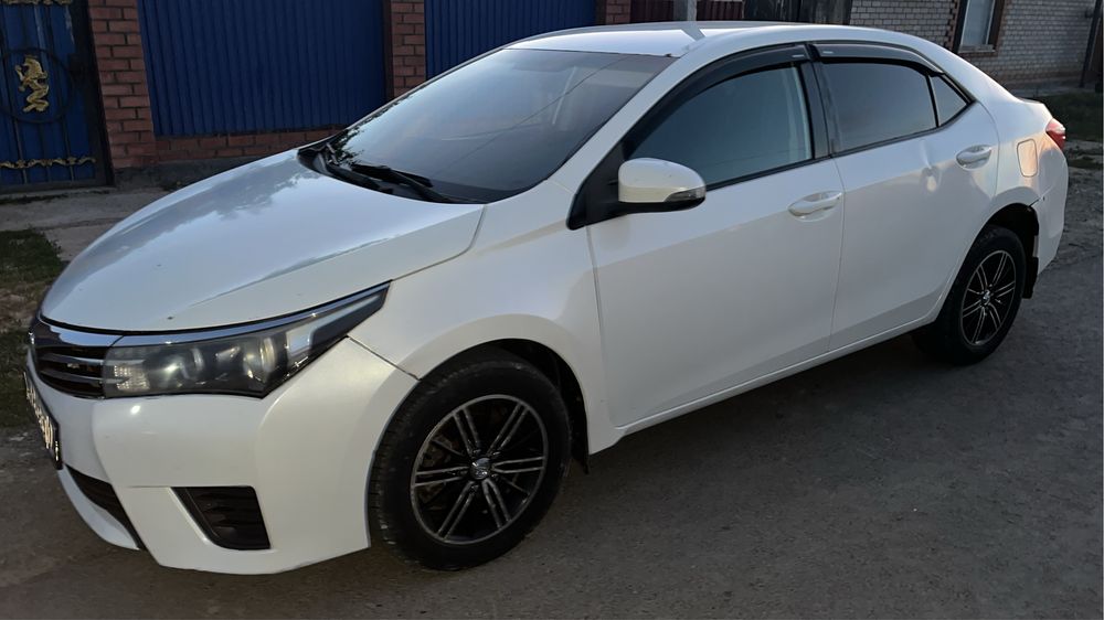 Продам срочно Toyota Corolla кузов 180