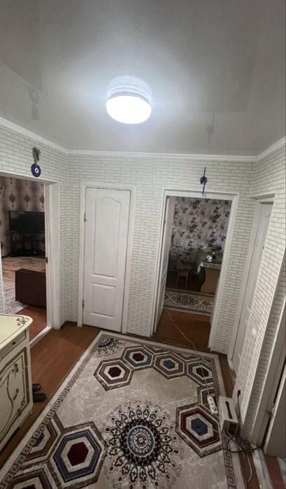 Продам двух комнатную квартиру