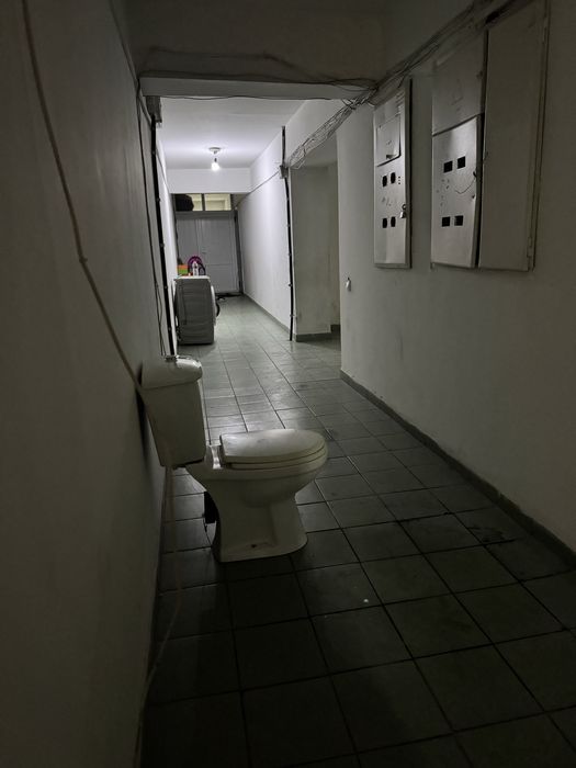 Отдам бесплатно туалет