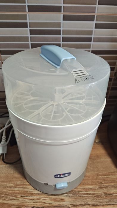 Sterilizator biberoane Chicco