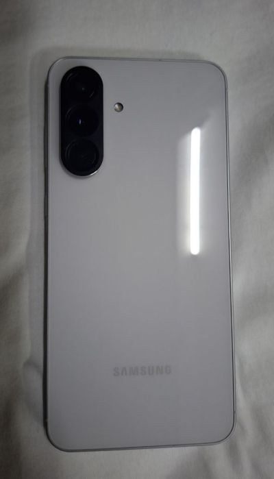 Samsung a56 5G xotira 12/256