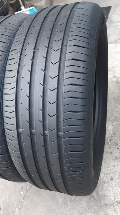2 anvelope 225/55r17 vară marca Continental an 2022 preț 230 lei bucata