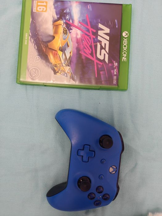 Vand xbox one cu foarte multe jocuri
