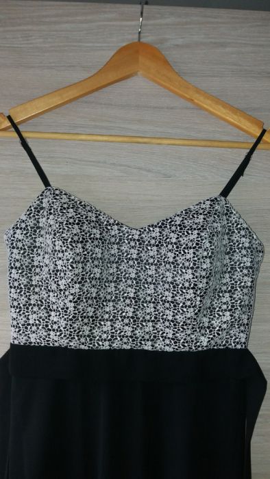 Rochie cu talie înaltă