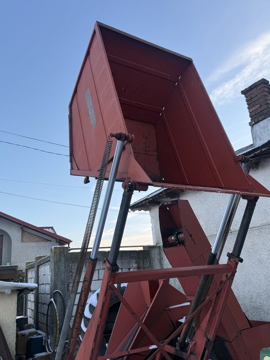 Vand sau schimb utilaje agricole!