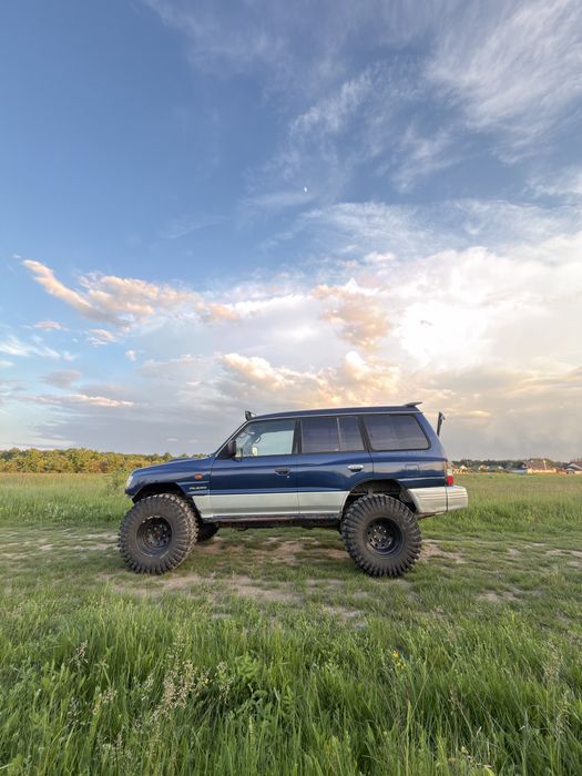 Mitsubishi Pajero 2.8 autoutilitara 5 locuri !