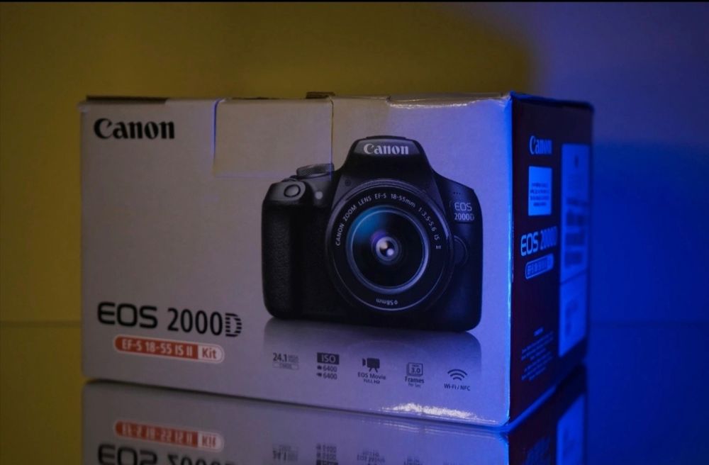 Aparat foto Canon EOS 2000D