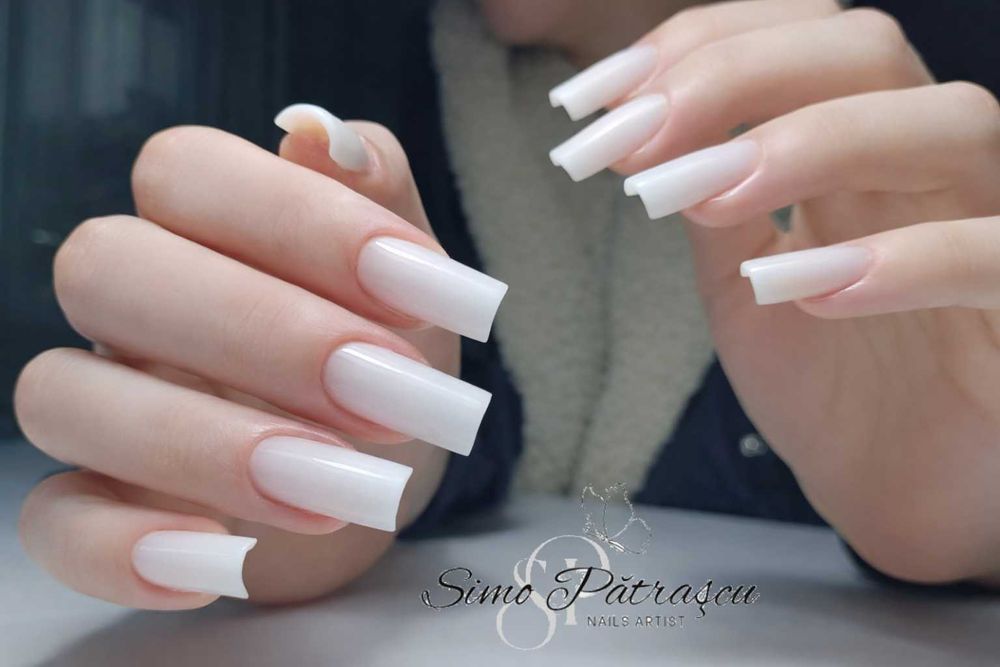 Unghii cu gel/oja semipermanenta