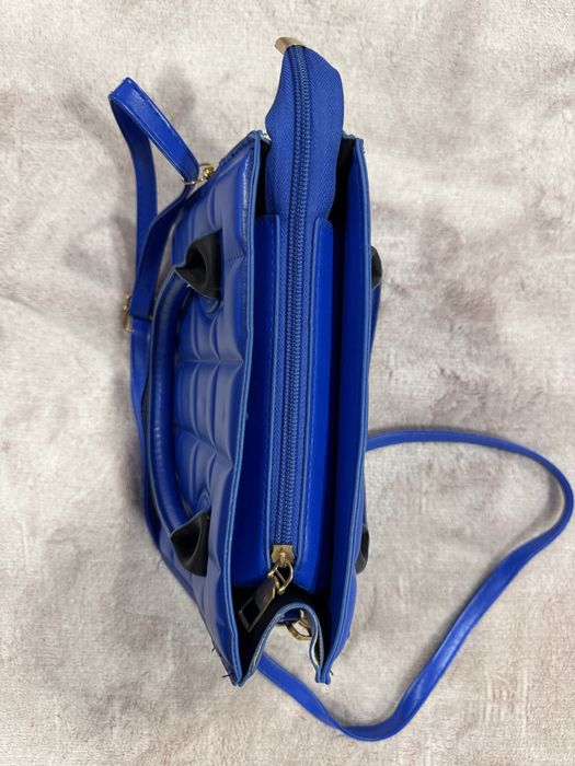 Малка дамска чантичка