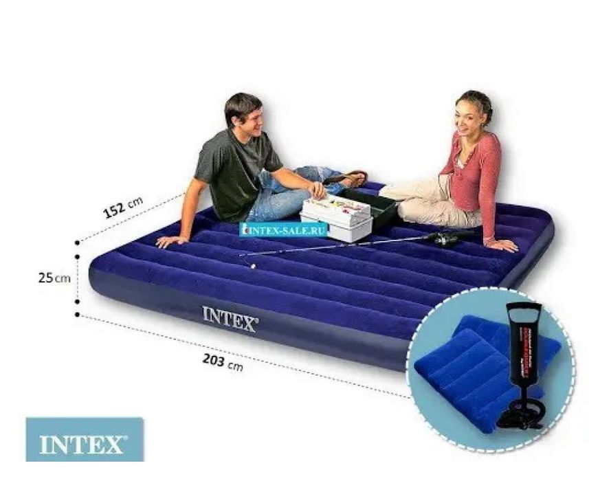 INTEX надувной матрас и комплекте 2 подушки и насос.